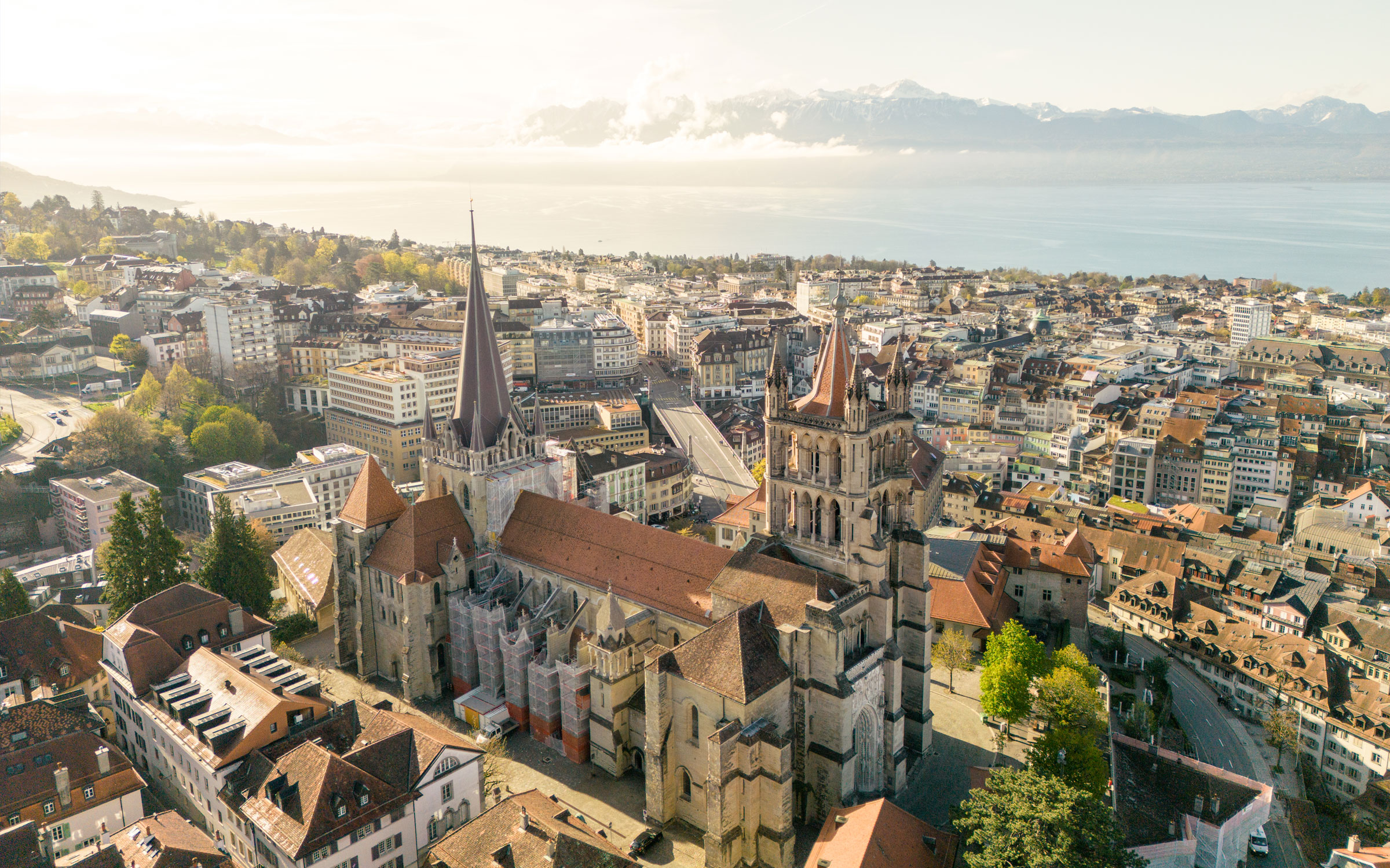 Lausanne Travel Guide - Travel to Lausanne Switzerland