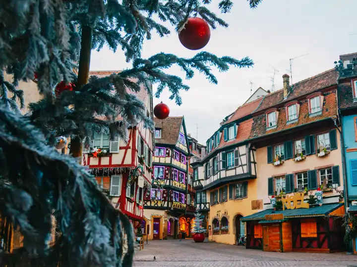 Colmar_France_Christmas_Decorations