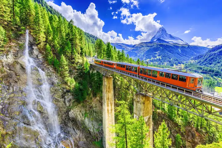 Luxury Switzerland Vacation HERO
