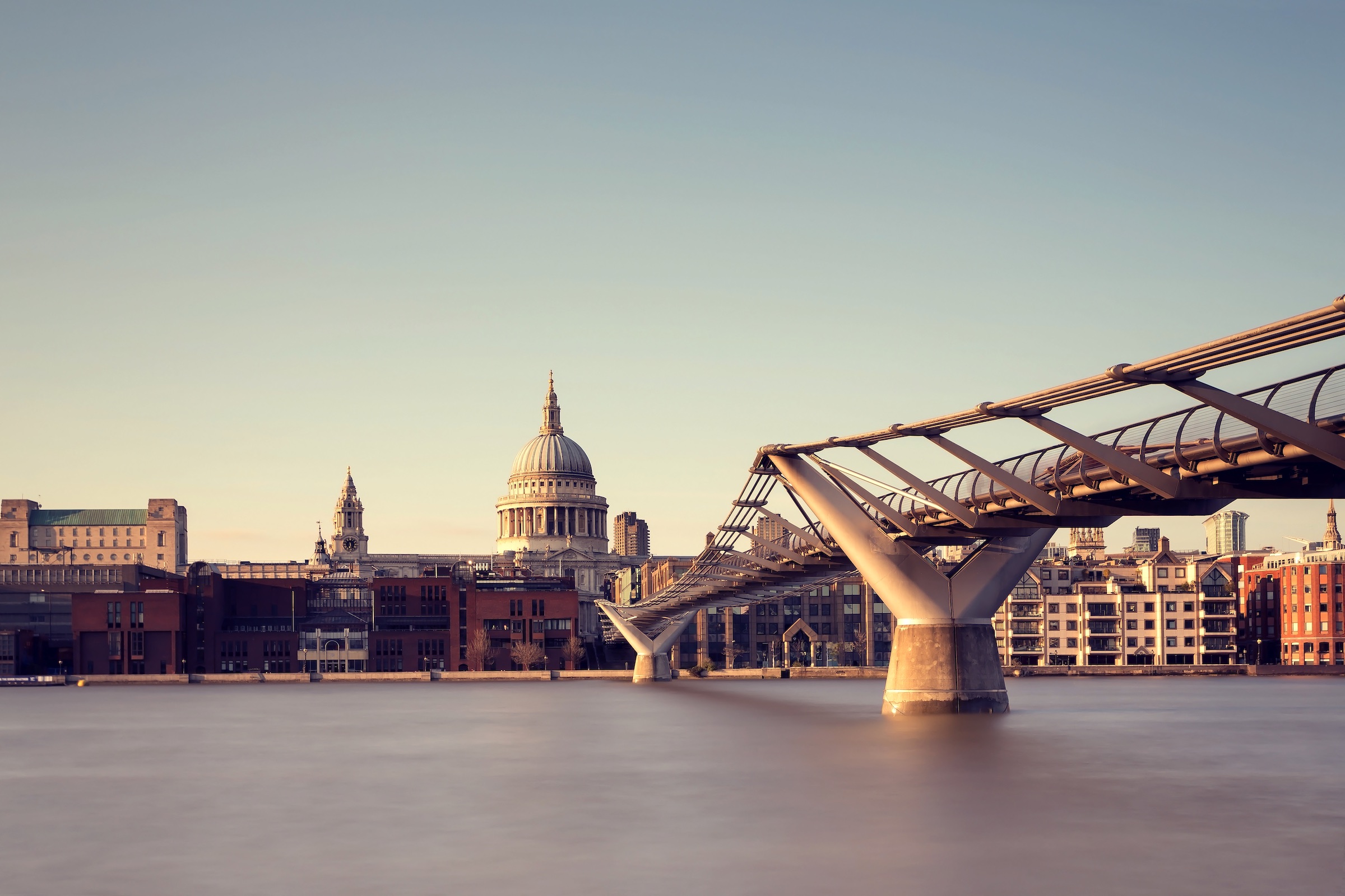 Luxury Tours to London and Paris - Custom Travel Packages to London & Paris by Ker & Downey
