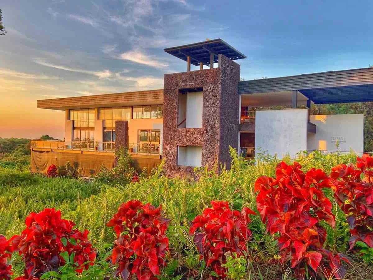 Galapagos Scalesia Lodge