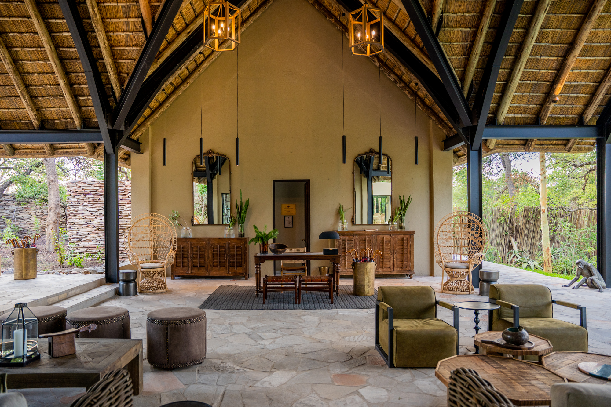 Thornybush Game Lodge Welcome Area