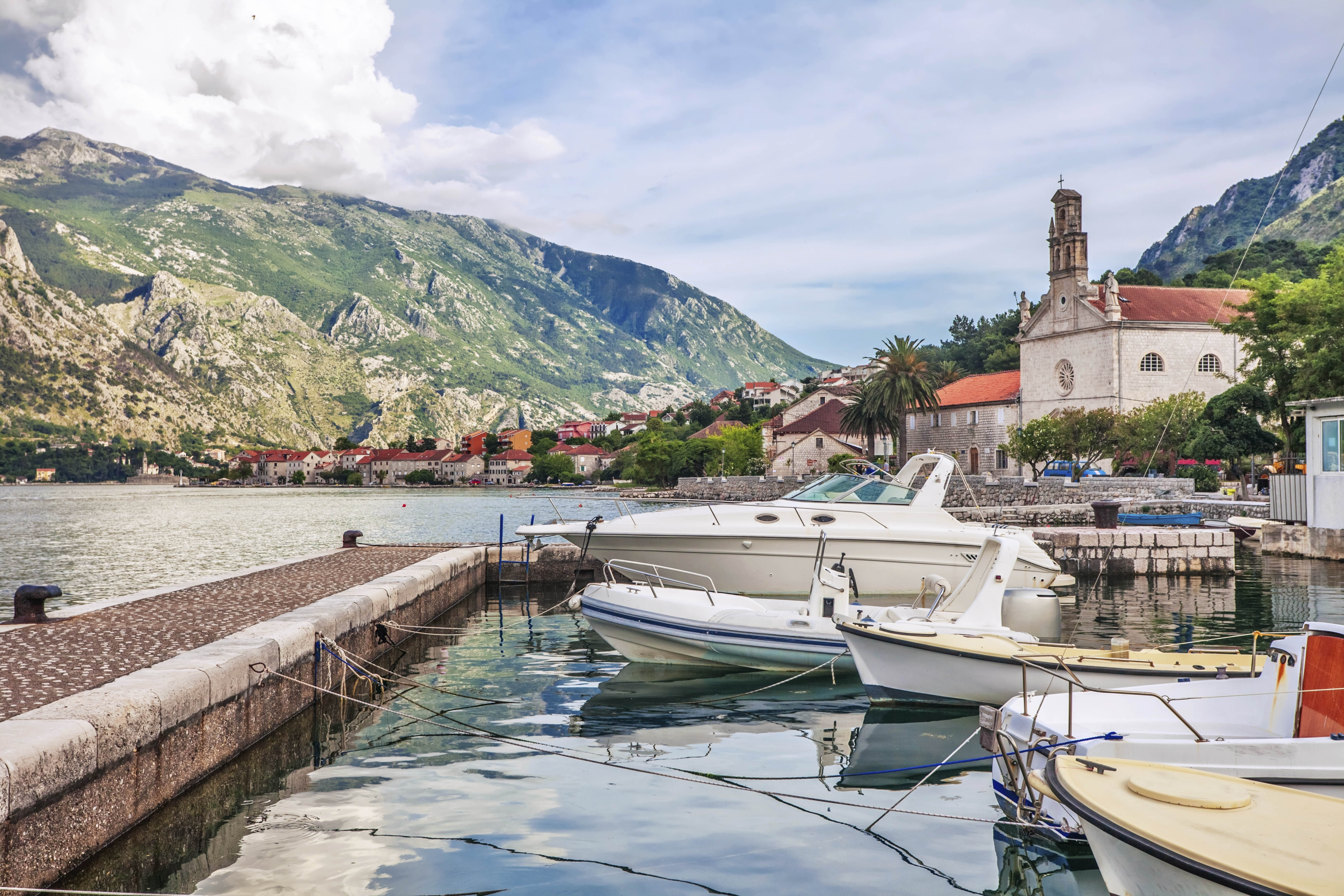 Montenegro_Boats_Bay_of_Kotor