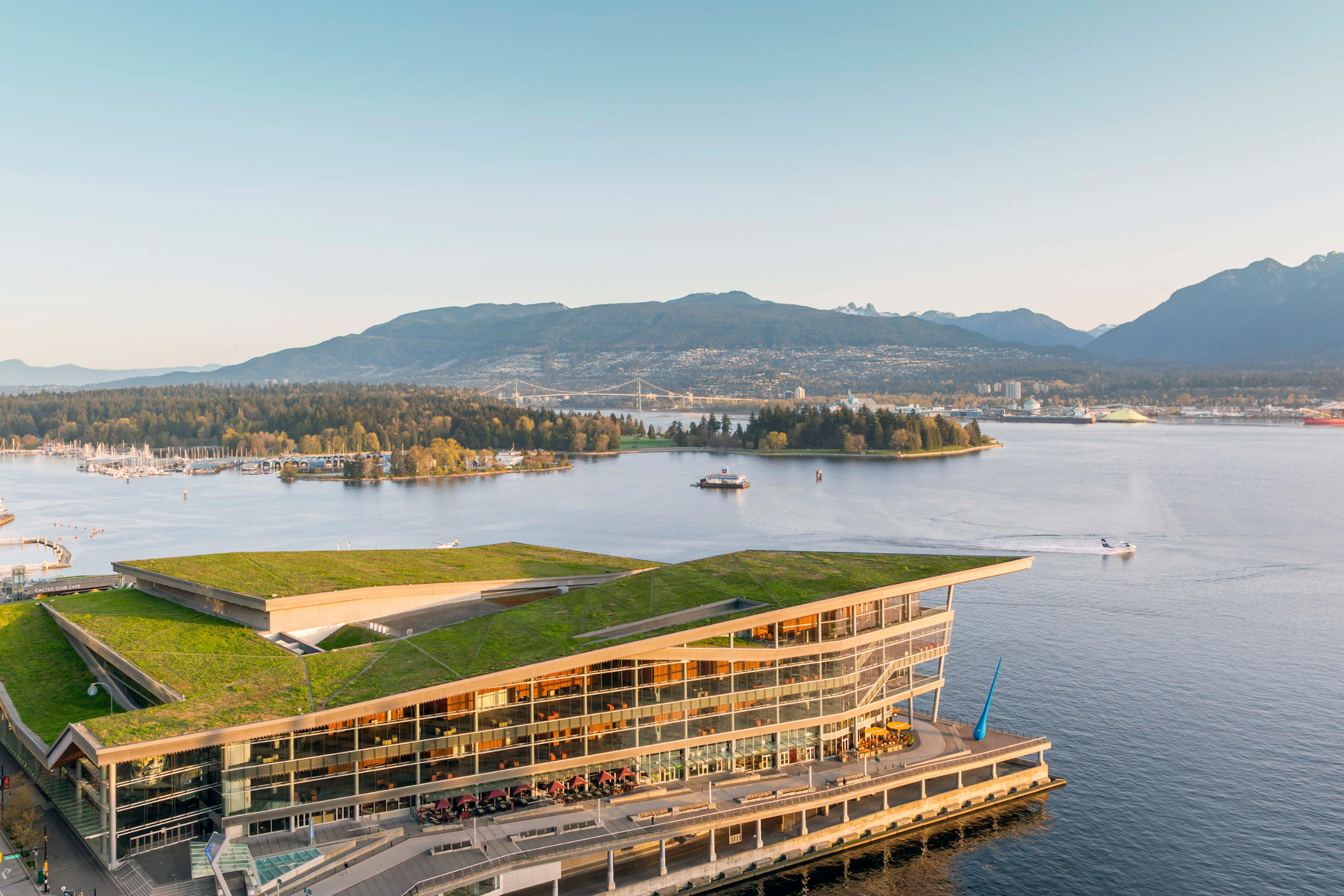 Fairmont Waterfront, Canada