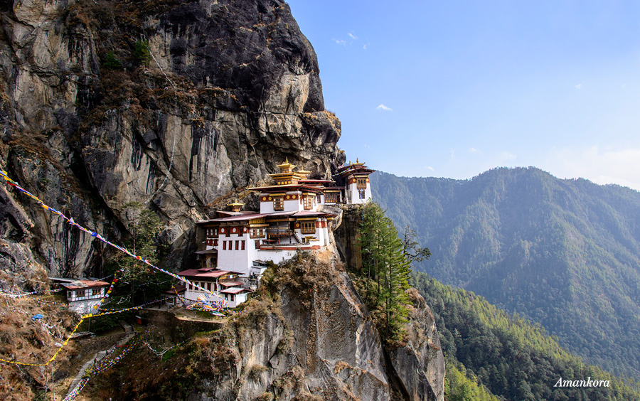 trek in Nepal - amankora