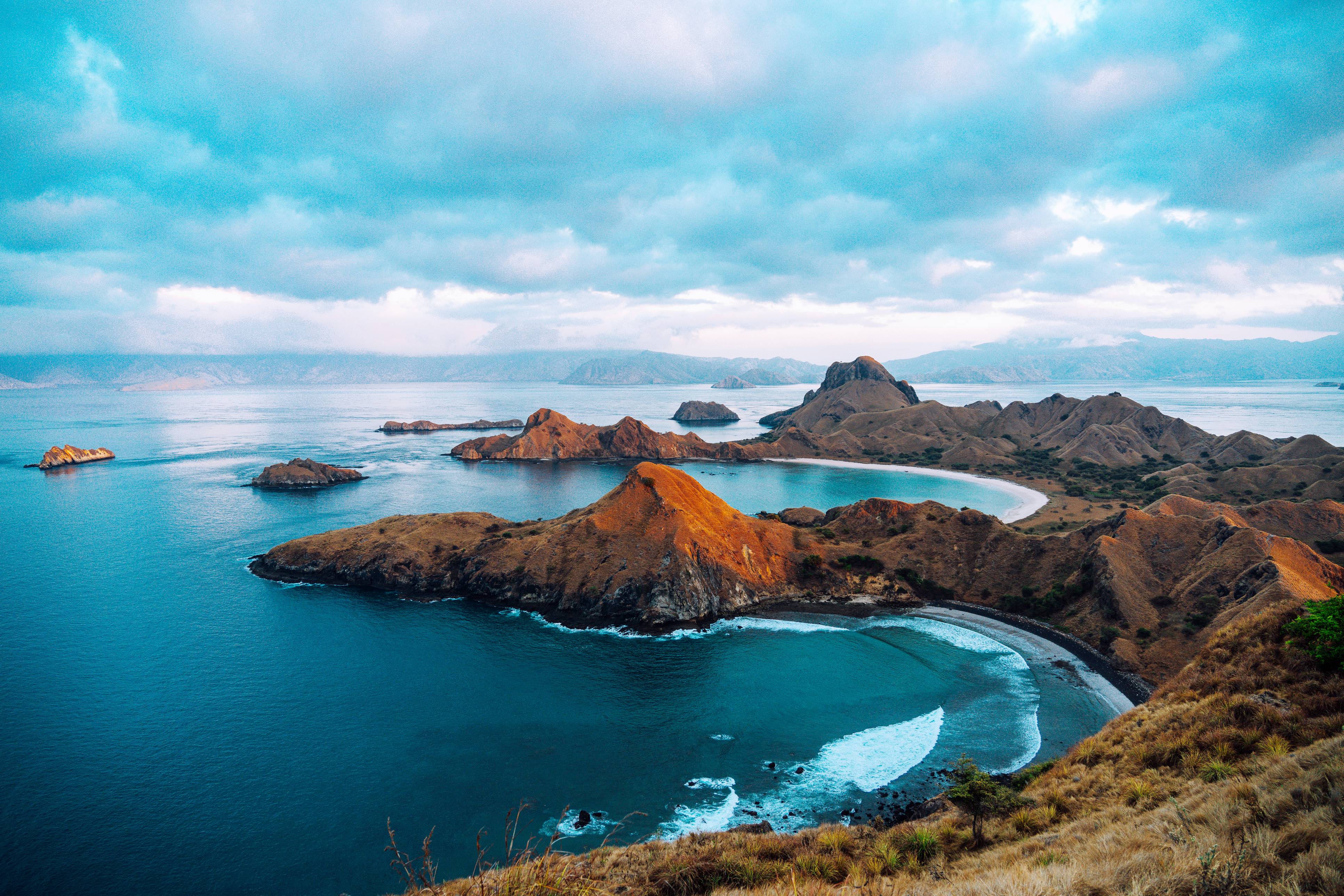 Indonesia Island Hopping Luxury Cruise Indonesia HERO