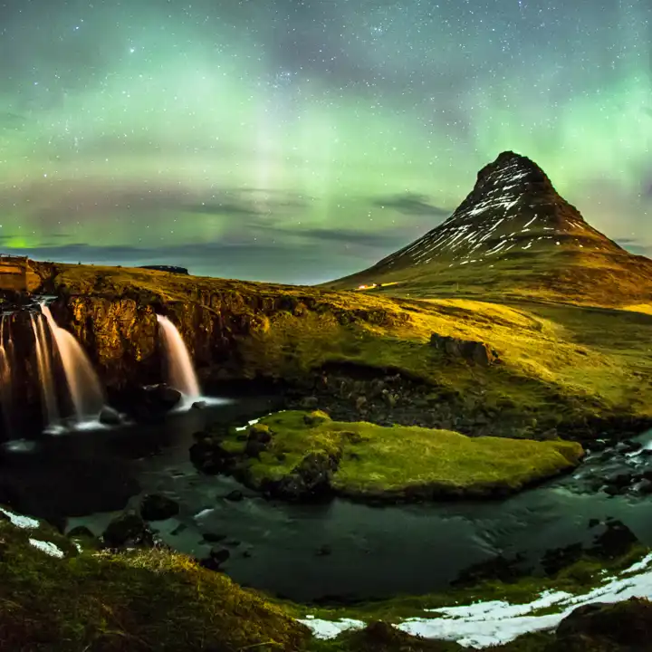 Website Iceland Hero Image