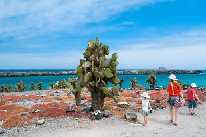 Galapagos Family Vacation HERO