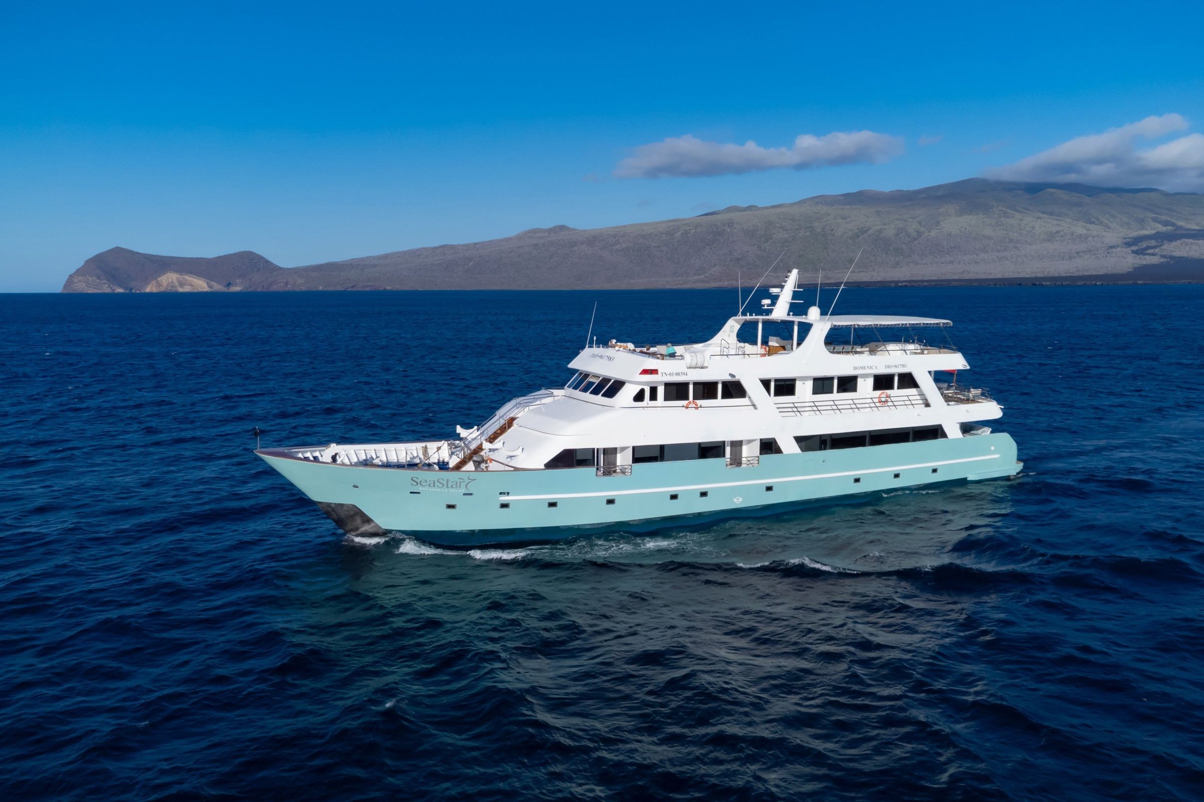 Galapagos Sea Star Yacht