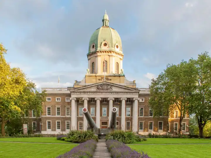 Imperial War Museum London History Tour