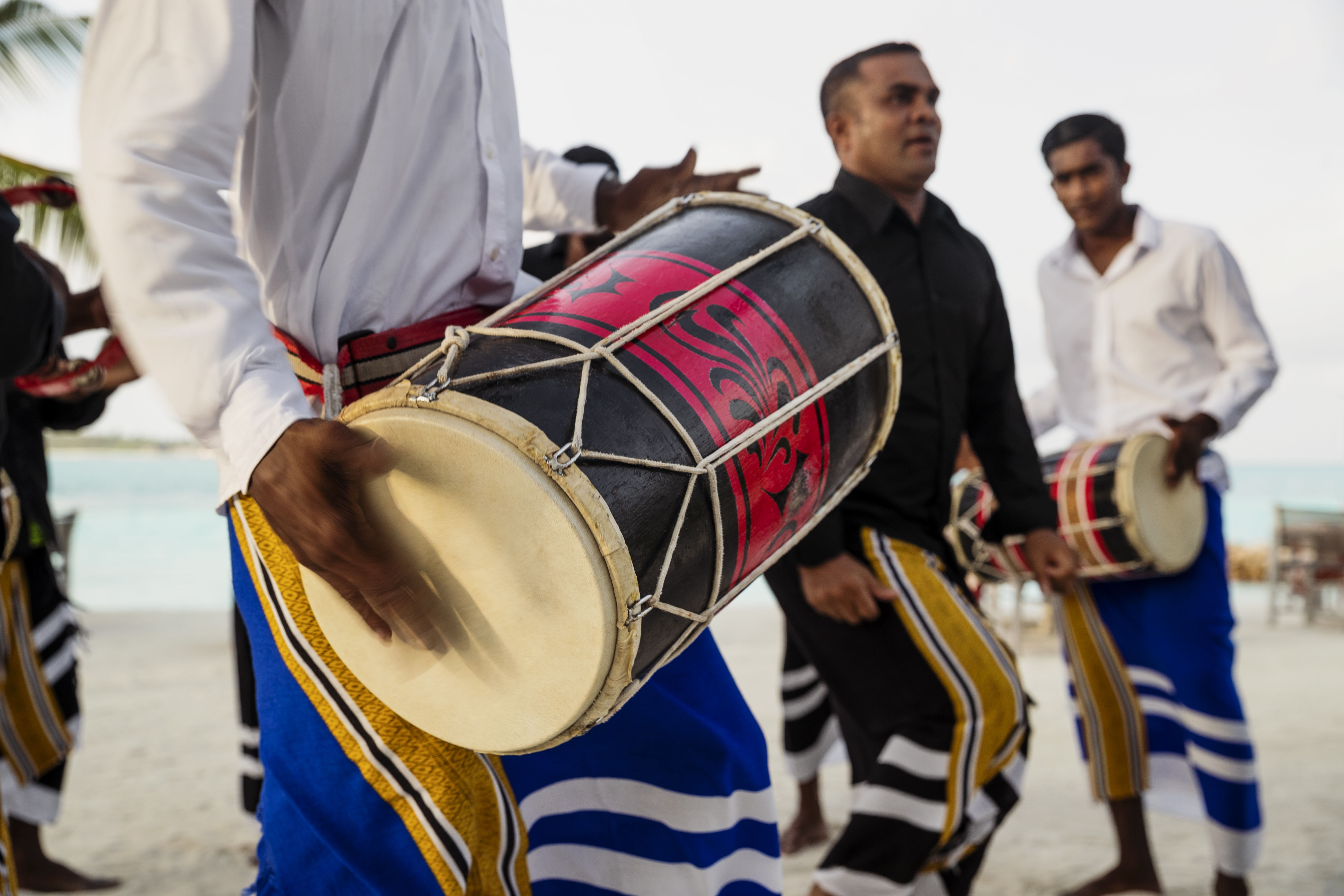 One&Only_Reethi_Rah_Fangitha_Firepit_Dancers