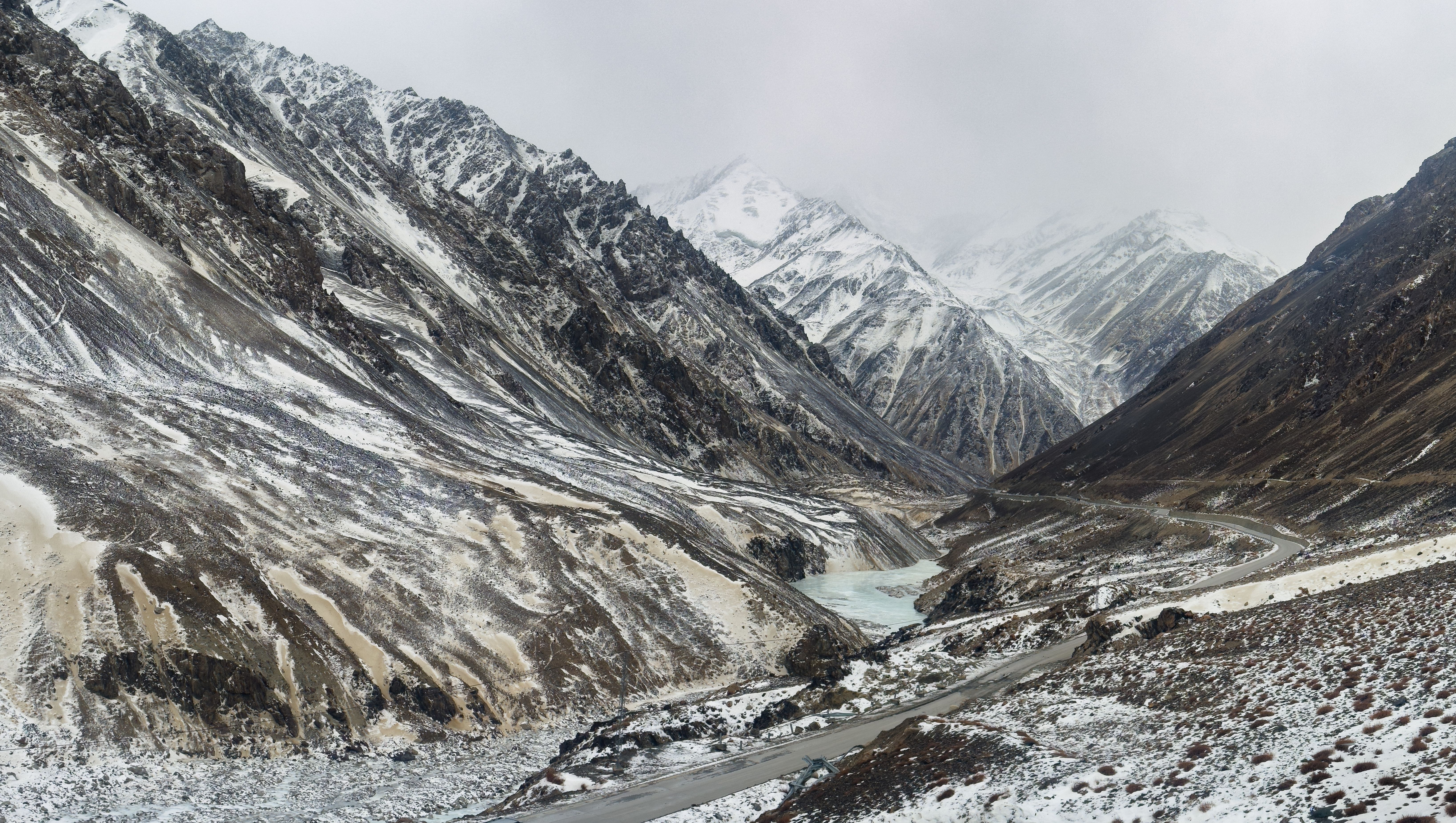 Pakistan Snow Leopard Photography Tour FEATURE