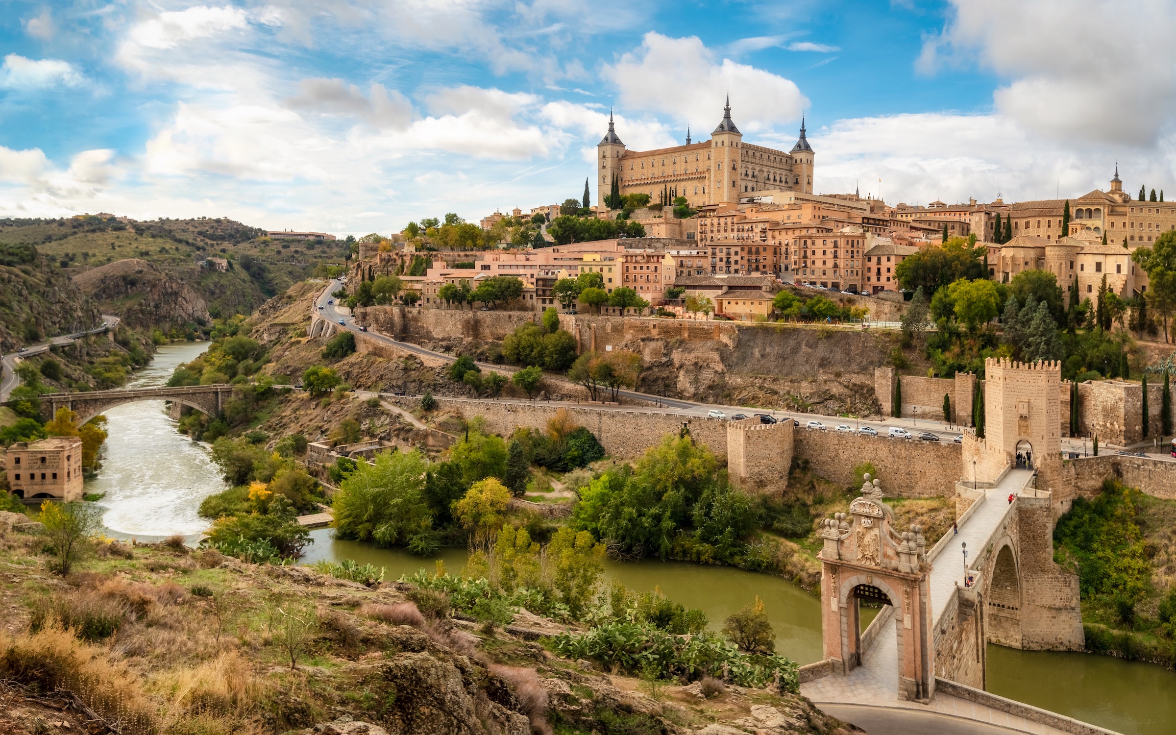Spain History Tour - Travel to La Mancha, Toledo, Segovia, Salamanca, and Madrid